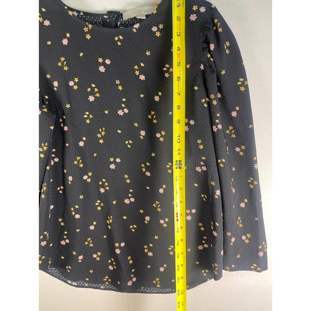 LOFT Black Floral Textured Puff Shoulder Long Sleeve Blouse XS Crew Neck Top